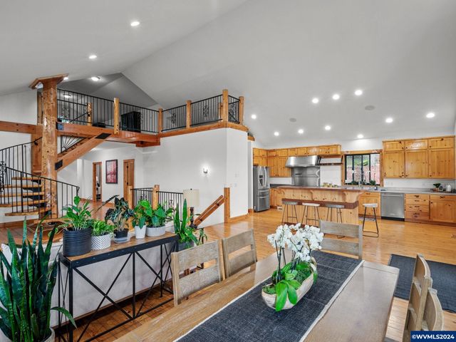 555 Misty Hill Ln SE, Salem, OR 97306