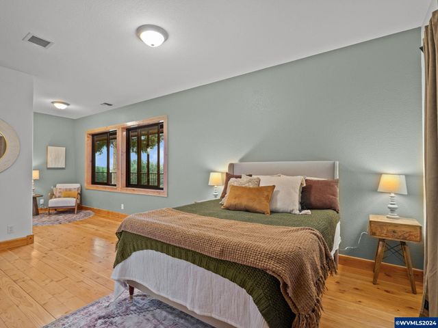 555 Misty Hill Ln SE, Salem, OR 97306