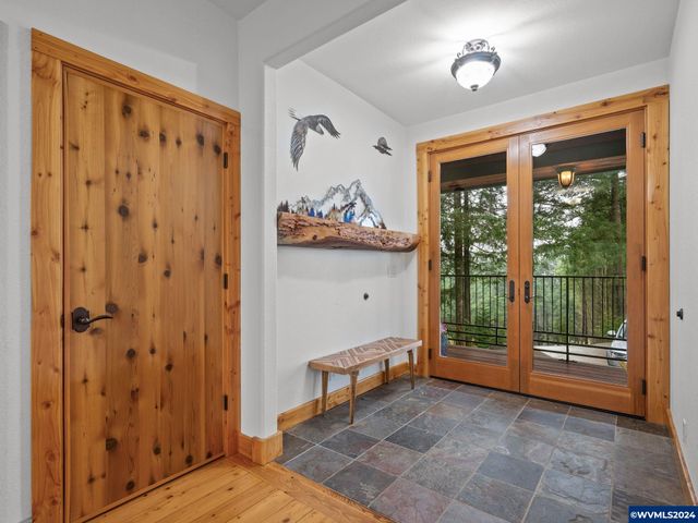 555 Misty Hill Ln SE, Salem, OR 97306