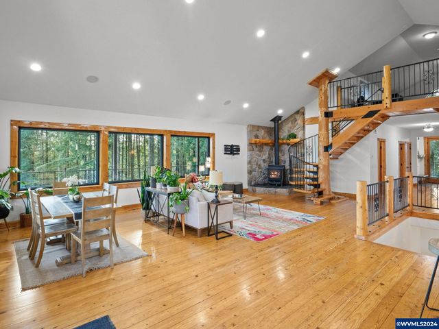555 Misty Hill Ln SE, Salem, OR 97306