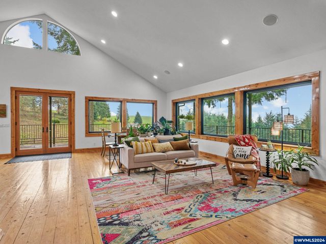 555 Misty Hill Ln SE, Salem, OR 97306