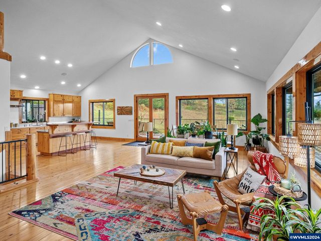 555 Misty Hill Ln SE, Salem, OR 97306