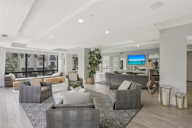 1035 3rd AVE S # 402, Naples, FL 34102