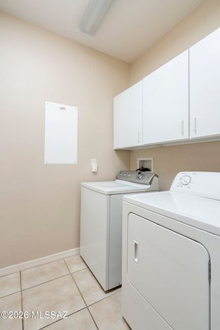 1111 W Montelupo Drive, Oro Valley, AZ 85755