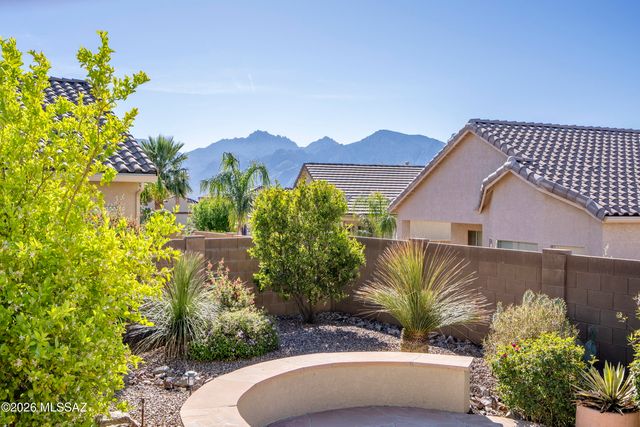 1111 W Montelupo Drive, Oro Valley, AZ 85755