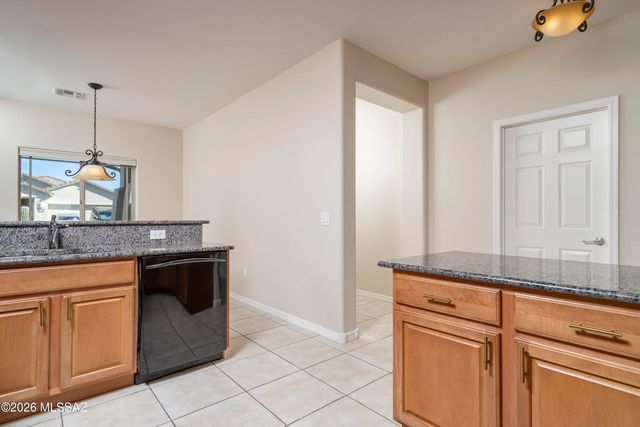 1111 W Montelupo Drive, Oro Valley, AZ 85755