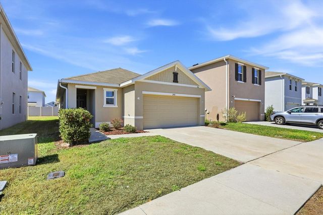 2901 MAIDEN GRASS ISLE, Wesley Chapel, FL 33543