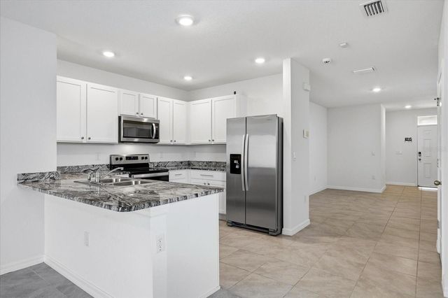 2901 MAIDEN GRASS ISLE, Wesley Chapel, FL 33543