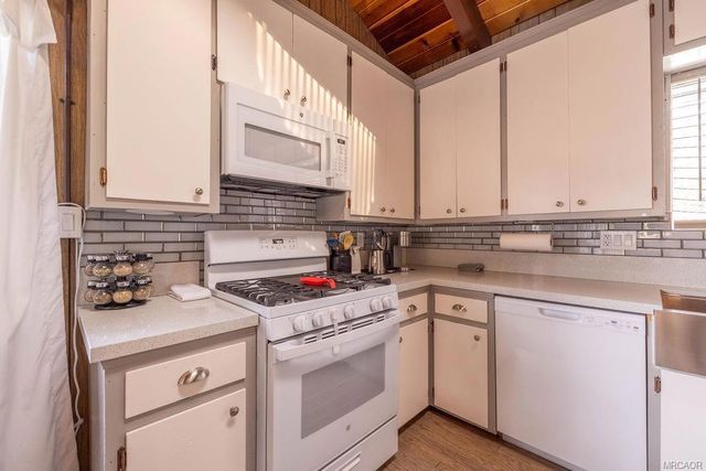 40348 Cliff Lane, Big Bear, CA 92315