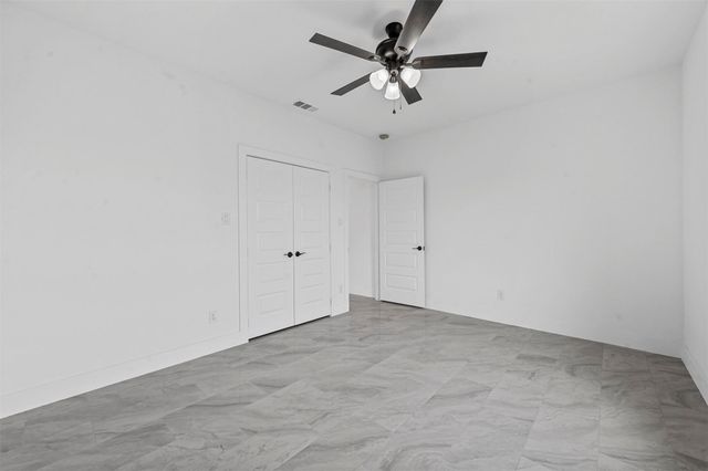 306 Day Drive, Mabank, TX 75147