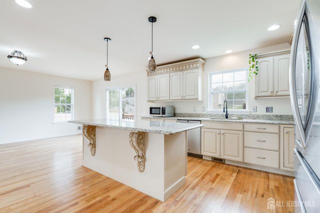 519 Fairview Avenue, Middlesex, NJ 08846