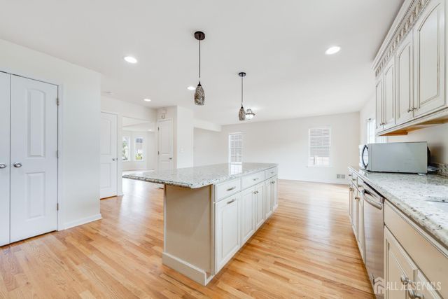 519 Fairview Avenue, Middlesex, NJ 08846