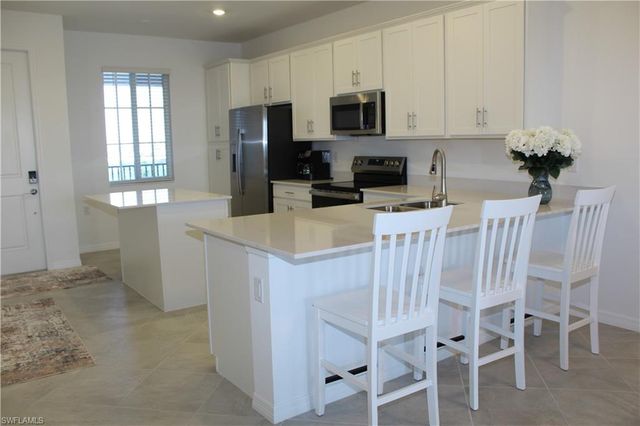 5527 DOUBLE EAGLE CIR 3843, Ave Maria, FL 34142