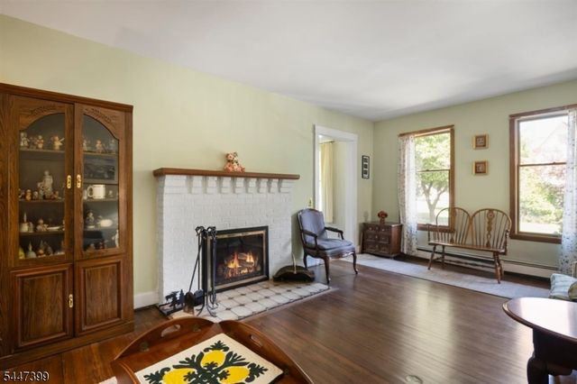 35 Lowell St, Westwood Boro, NJ 07675
