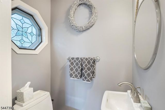 35 Lowell St, Westwood Boro, NJ 07675
