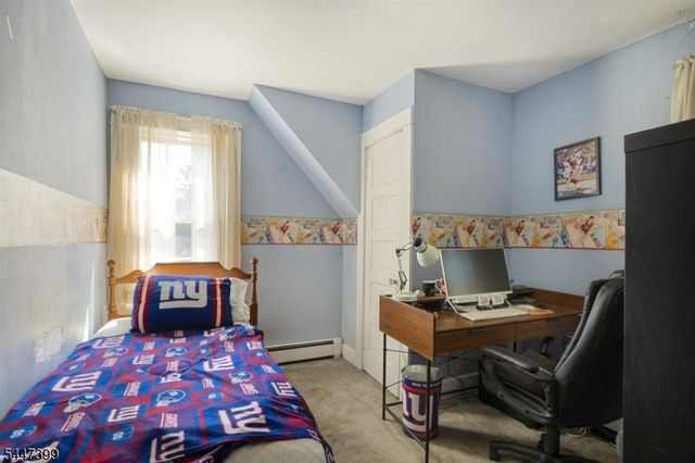 35 Lowell St, Westwood Boro, NJ 07675