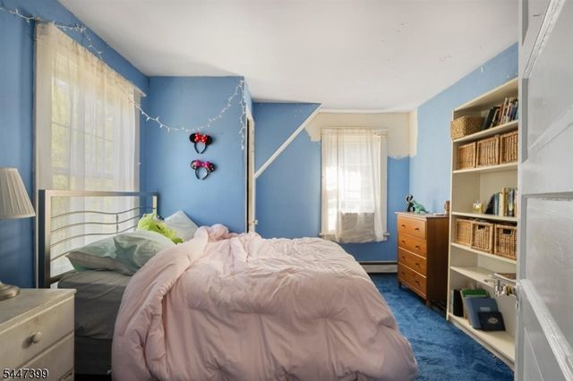 35 Lowell St, Westwood Boro, NJ 07675
