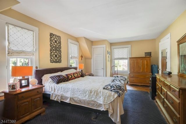 35 Lowell St, Westwood Boro, NJ 07675