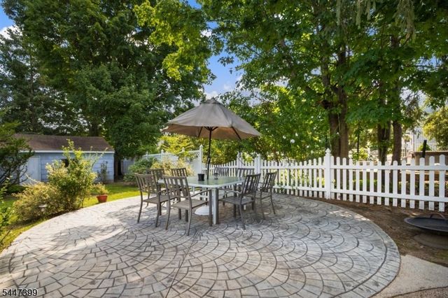 35 Lowell St, Westwood Boro, NJ 07675