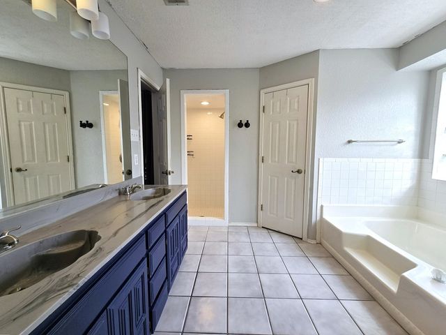 3300 Oakmont Dr, Midland, TX 79707