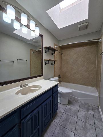 3300 Oakmont Dr, Midland, TX 79707