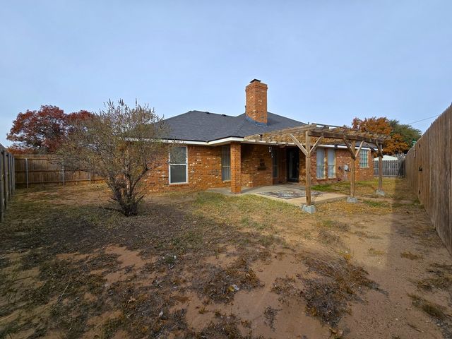 3300 Oakmont Dr, Midland, TX 79707