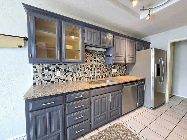 3300 Oakmont Dr, Midland, TX 79707