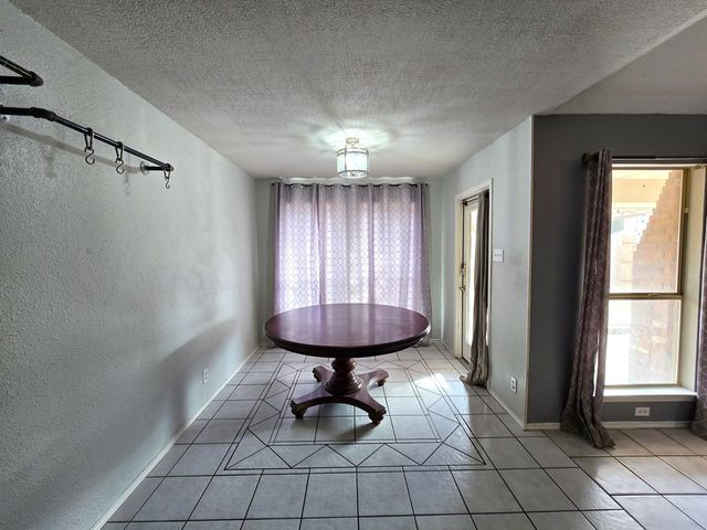 3300 Oakmont Dr, Midland, TX 79707