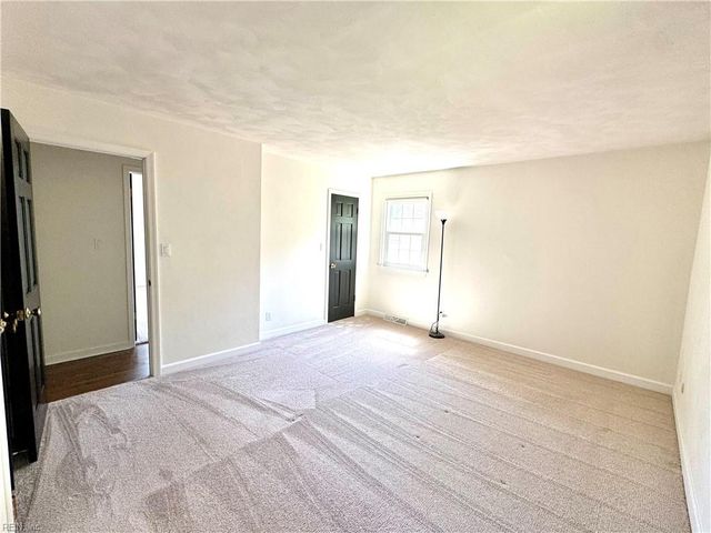 728 Willow Oak DR, Chesapeake, VA 23322