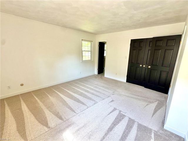 728 Willow Oak DR, Chesapeake, VA 23322