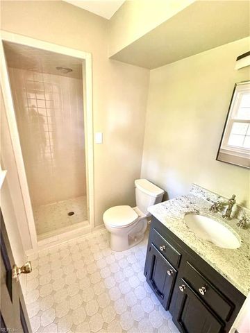 728 Willow Oak DR, Chesapeake, VA 23322