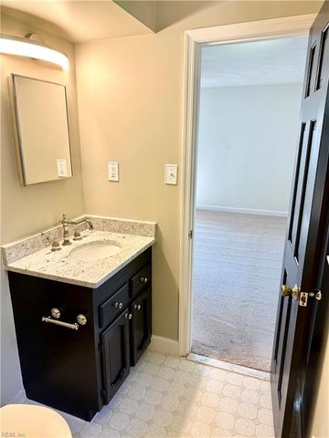 728 Willow Oak DR, Chesapeake, VA 23322