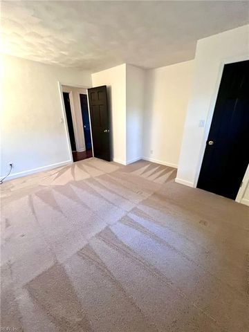 728 Willow Oak DR, Chesapeake, VA 23322