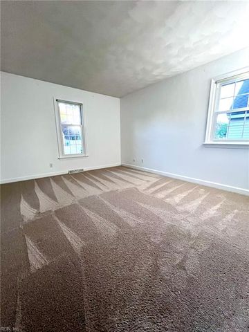 728 Willow Oak DR, Chesapeake, VA 23322