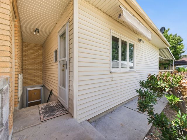 8328 S ROOSEVELT ST, Midvale, UT 84047