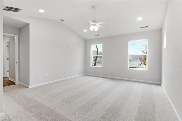 2 Tiffany LN, Hampton, VA 23664