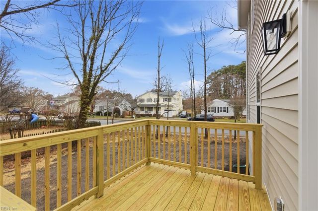 2 Tiffany LN, Hampton, VA 23664