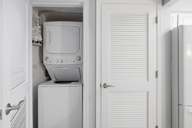 269 E Alpine Drive, Glendale Heights, IL 60139