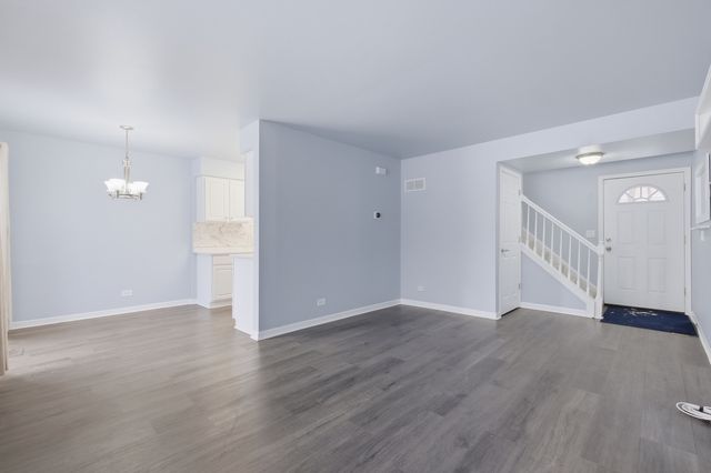 269 E Alpine Drive, Glendale Heights, IL 60139