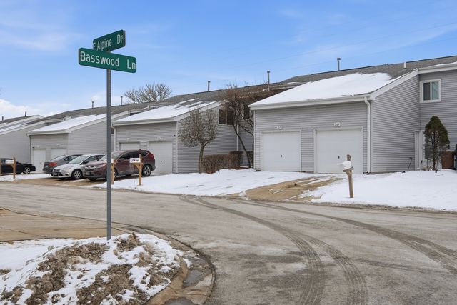 269 E Alpine Drive, Glendale Heights, IL 60139