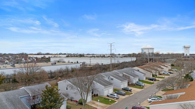 269 E Alpine Drive, Glendale Heights, IL 60139