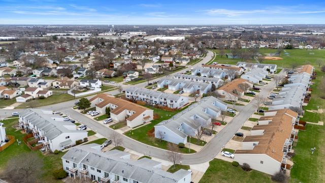 269 E Alpine Drive, Glendale Heights, IL 60139