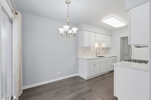 269 E Alpine Drive, Glendale Heights, IL 60139