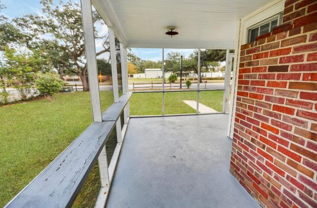 111 S Live Oak Drive, Moncks Corner, SC 29461