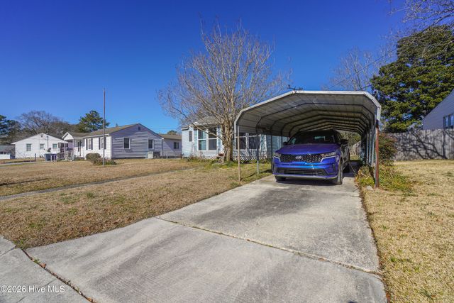 127 Bryan Place, Jacksonville, NC 28540