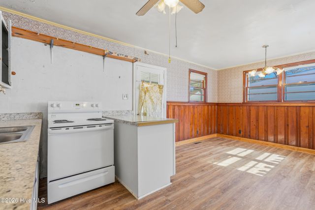 127 Bryan Place, Jacksonville, NC 28540