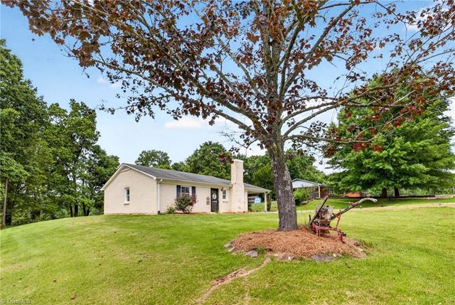1111 Foxtrot Court, King, NC 27021