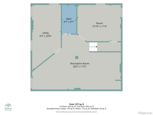 2229 E 8 Mile Road, Grosse Pointe Woods, MI 48236