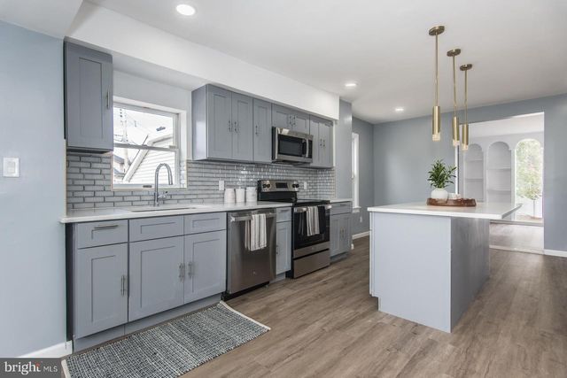 7105 N RADCLIFFE ST, Bristol, PA 19007