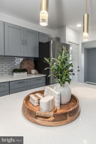 7105 N RADCLIFFE ST, Bristol, PA 19007